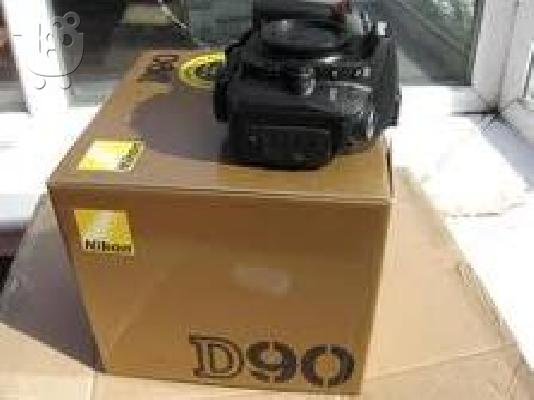 PoulaTo: Nikon D90 Digital Camera with 18-135mm Lens